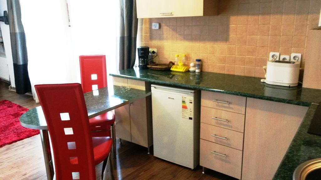 Lucas 10 Apartments Cluj-Napoca Zimmer foto